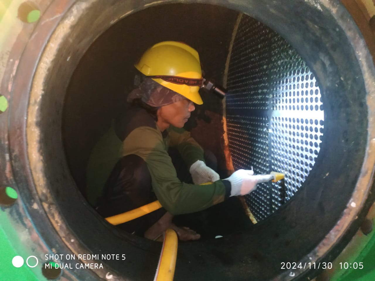 Read more about the article Cleaning Condensor PLTU Unit Pembangkitan Kaltim Teluk